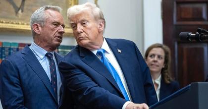 ‘Too much liquid’: Trump pretends he’s qualified to give medical advice (he’s not)