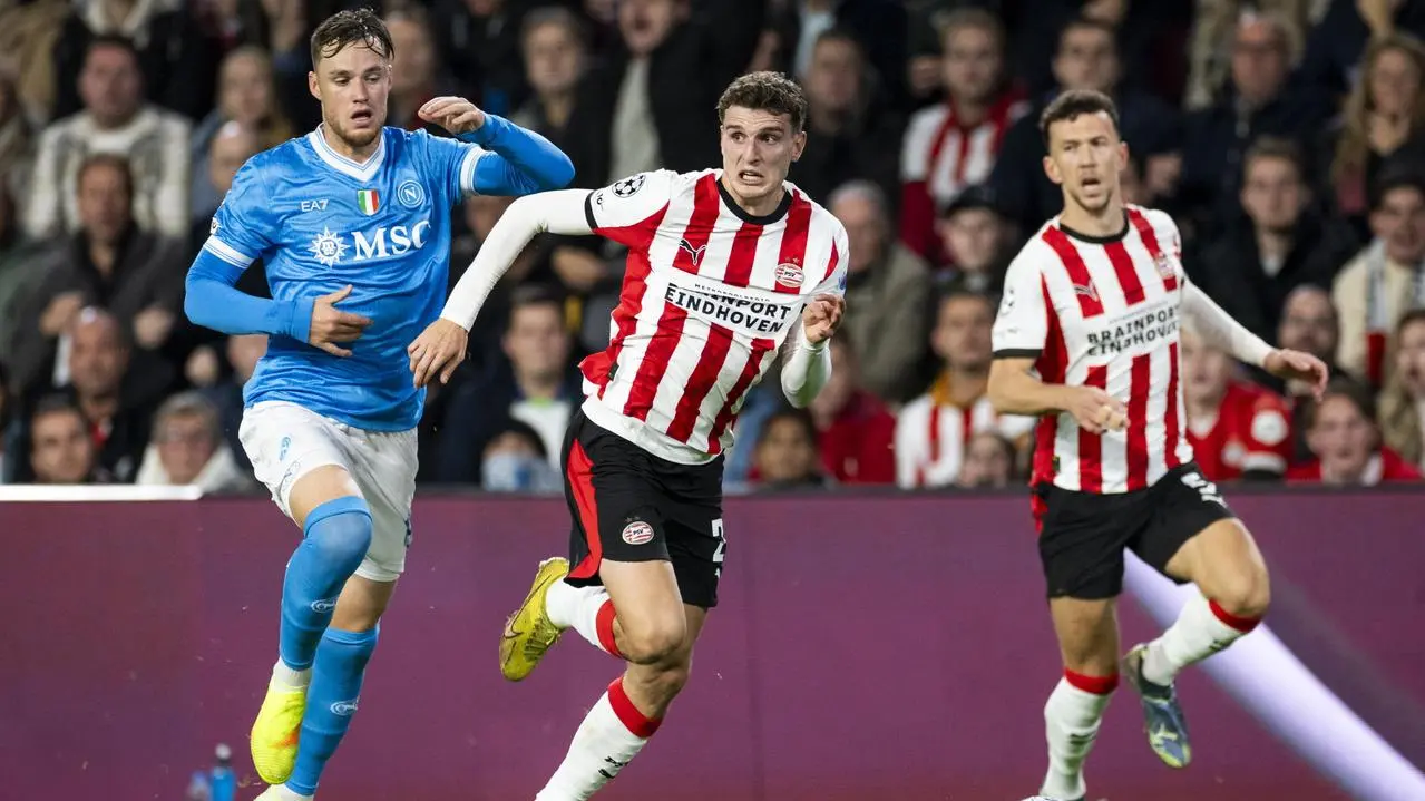Champions League, notte da incubo per il Napoli: il PSV travolge gli azzurri 6-2. Conte: “Serve un bagno di umiltà”
