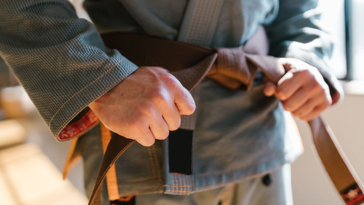 "Si j’avais su ce qui m’attendait" : violée par son professeur de judo à 13 ans, elle attend toujours un procès... six ans après