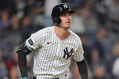 Cody Bellinger vuelve a firmar con los Yankees tras larga agencia libre