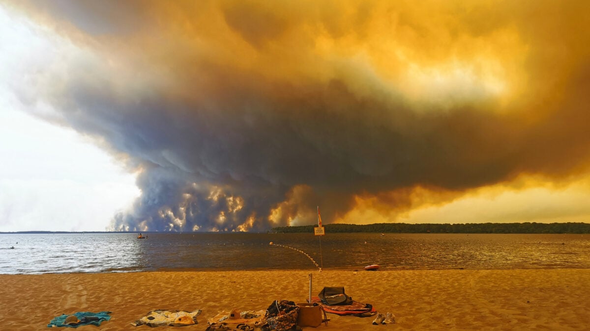 France’s Wildfires Just Triggered Something the Country Has Never Seen Before