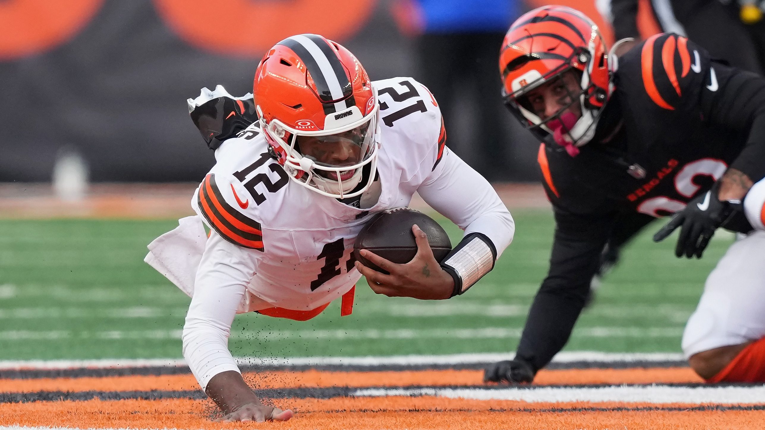 Browns’ Shedeur Sanders Gets Bad News as Todd Monken’s QB Preferences Resurface