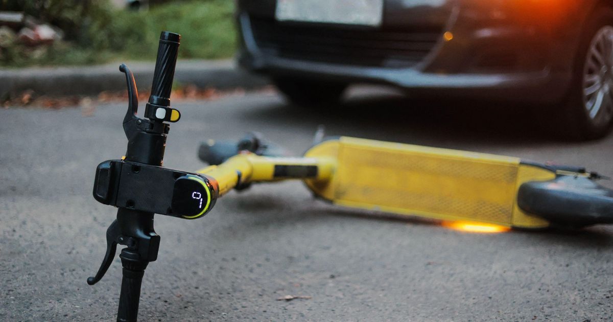 Električni trotineti su mnogo opasniji od motocikala ili bicikala, sugeriše analiza