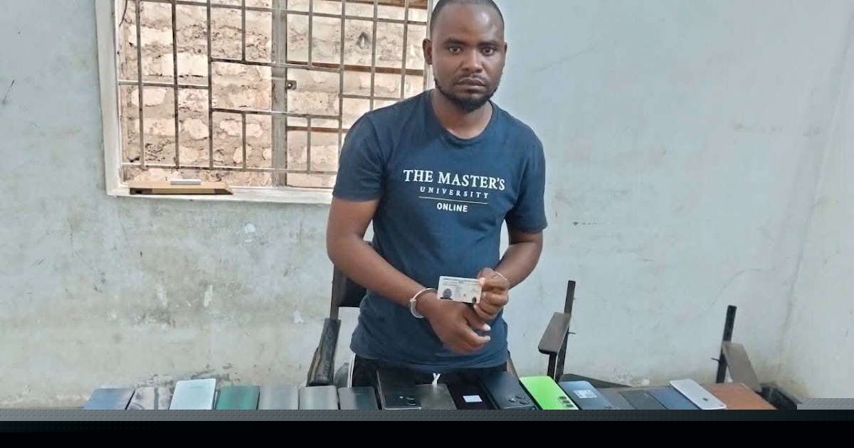 A Burudian national linked to phone theft syndicate in Likoni arrested with 74 suspected stolen phones (PHOTO)