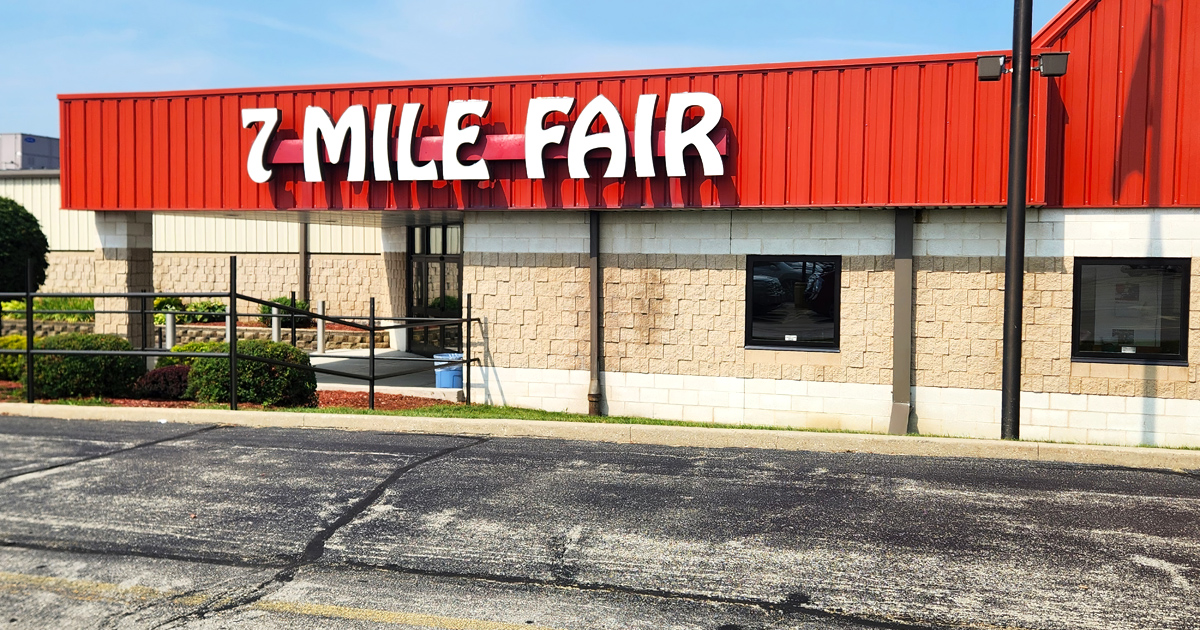 The Huge Flea Market In Wisconsin That’ll Make You Rethink What $34 Can Buy