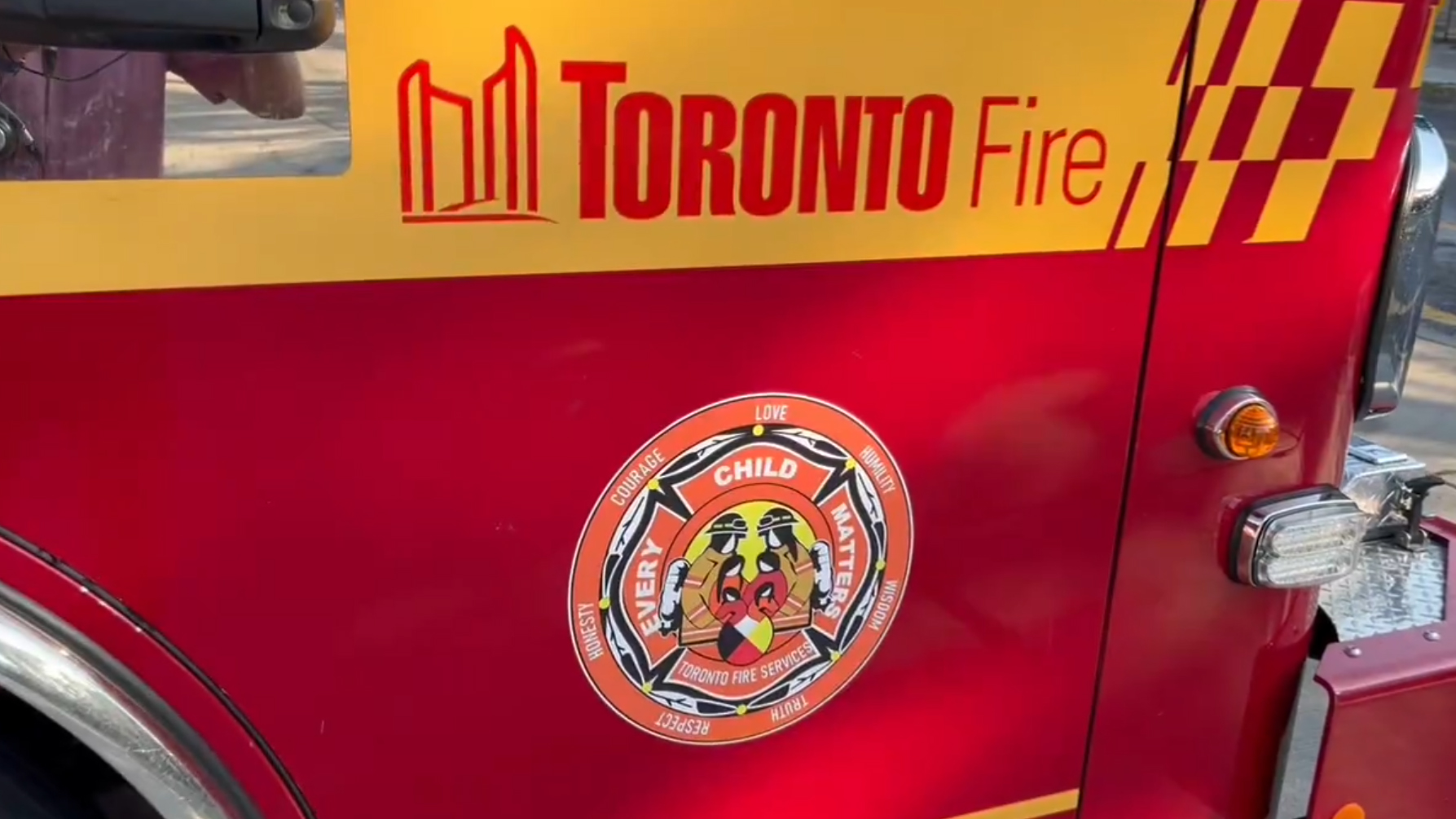 Man critically injured in fire at Toronto affordable housing building