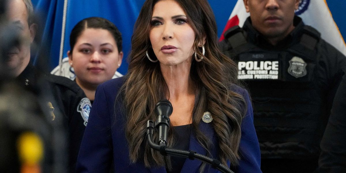 Analysts blown away by Kristi Noem's 'unbelievable' Fox News interview