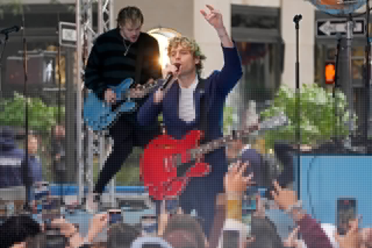 Here’s where you can still get tickets to see 5 Seconds of Summer at Pine Knob this Thursday for under $50