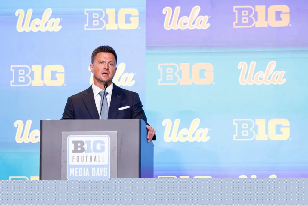 UCLA Football Adds Former NFL QB to Staff