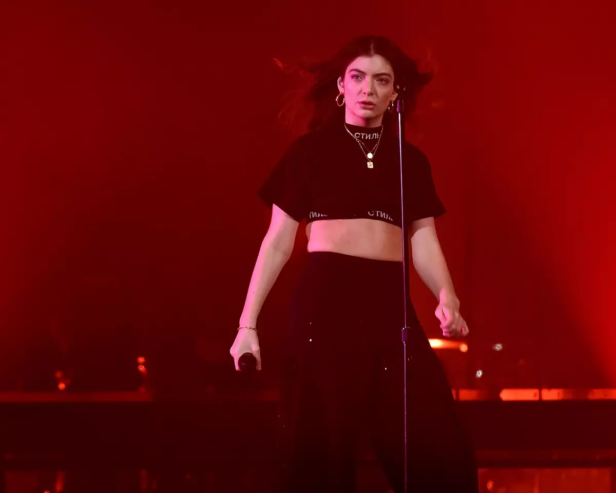 SPOILERS AHEAD: Lorde’s Setlist For Philly, September 2025