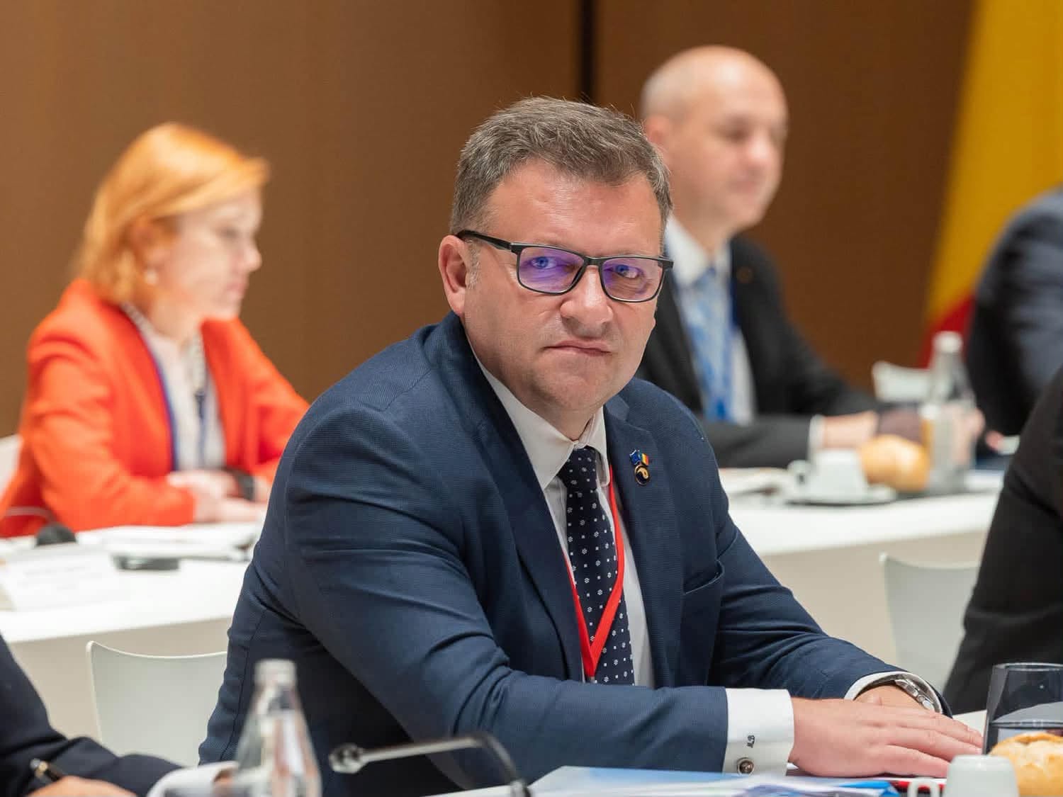 Marius Constantin Budăi (PSD): Un an de guvernare Bolojan sub deviza “fără excepții – nu scapă nimeni”: taxe și impozite mai mari, buzunare mai goale,români mai săraci!