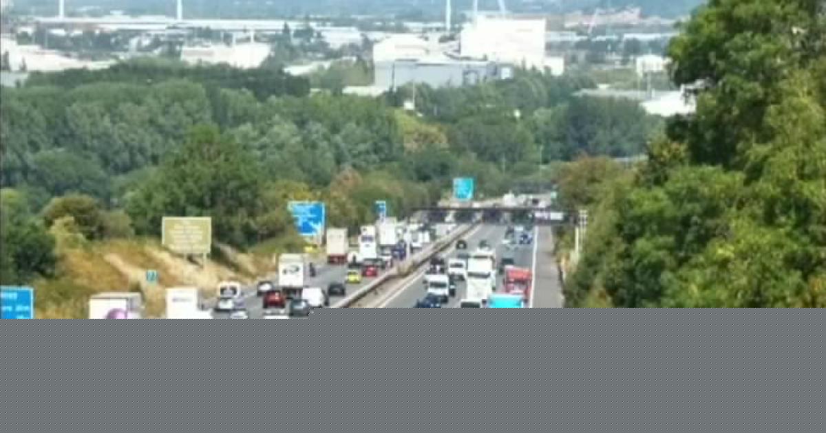 Huge delays reported on M5 in Somerset amid reports of crash - RECAP