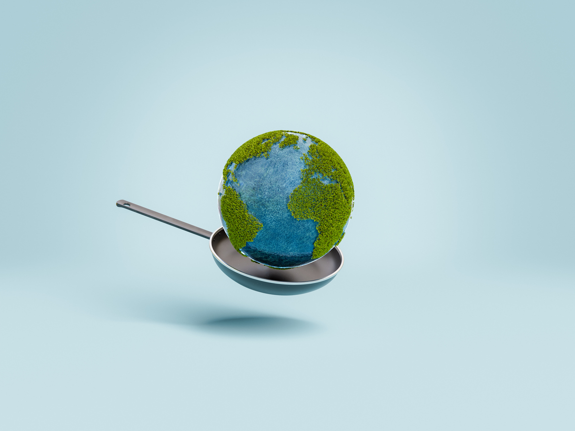Comment on ‘A Textbook Example of How Not to Cover Climate Propaganda’ by Benjamin Riggs