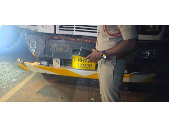India News | Telangana: 6 Killed, 6 Injured After Auto-rickshaw Collides with Truck in Sangareddy District