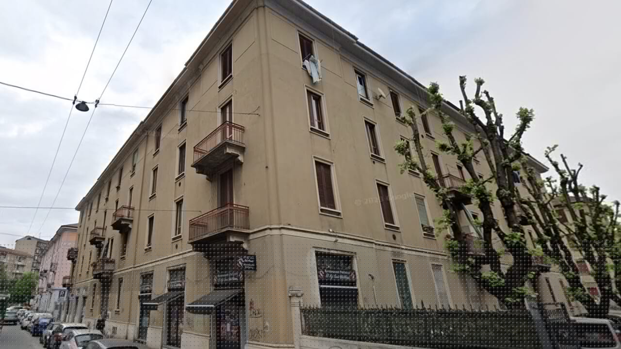 No ai trasferimenti lontani: si accende il caso degli abitanti di un quartiere popolare di Milano