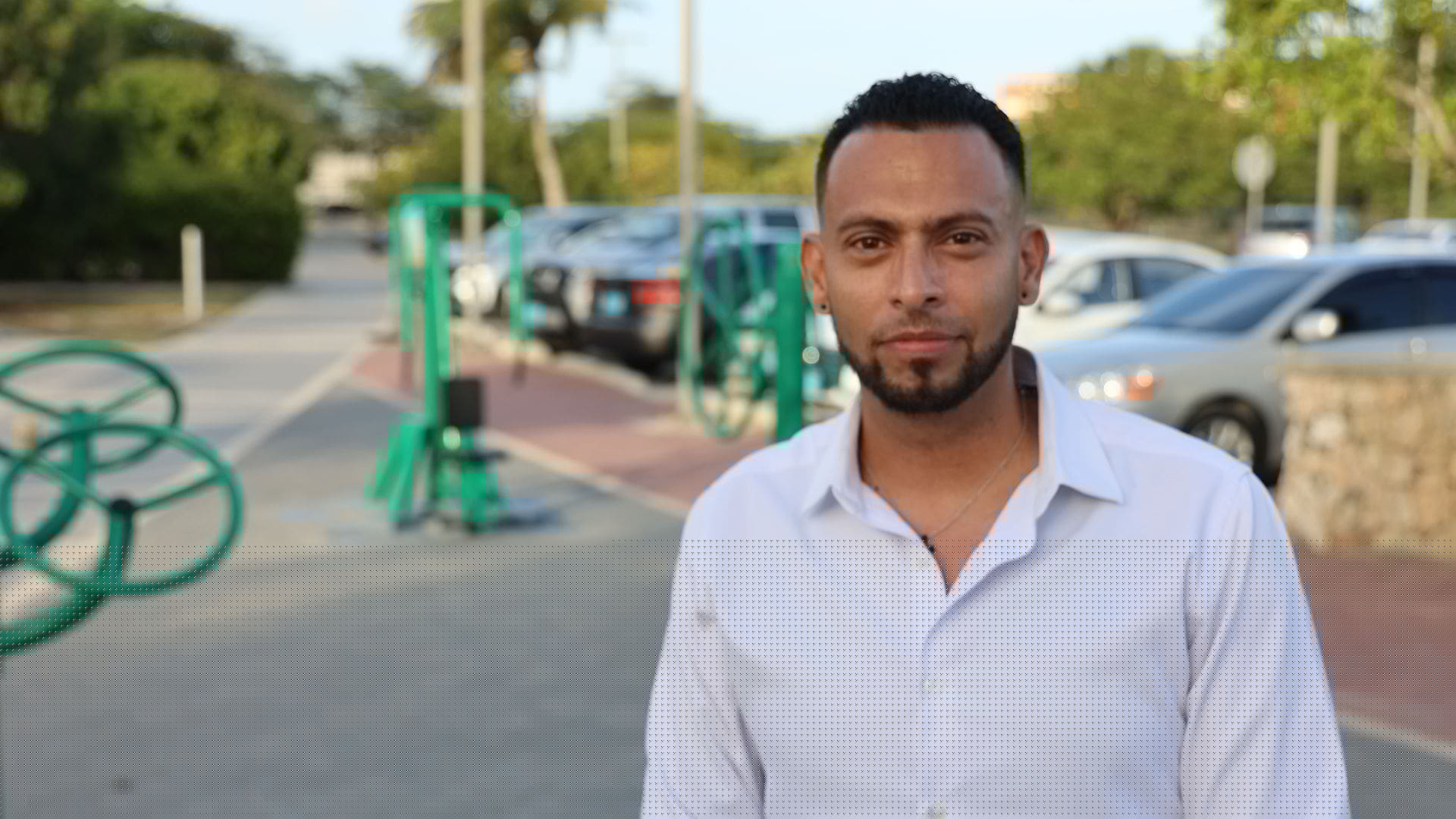 Dennerich Kelly (AVP): A reinaugura mashinnan di train na Linear Park mester sigui mantene nan