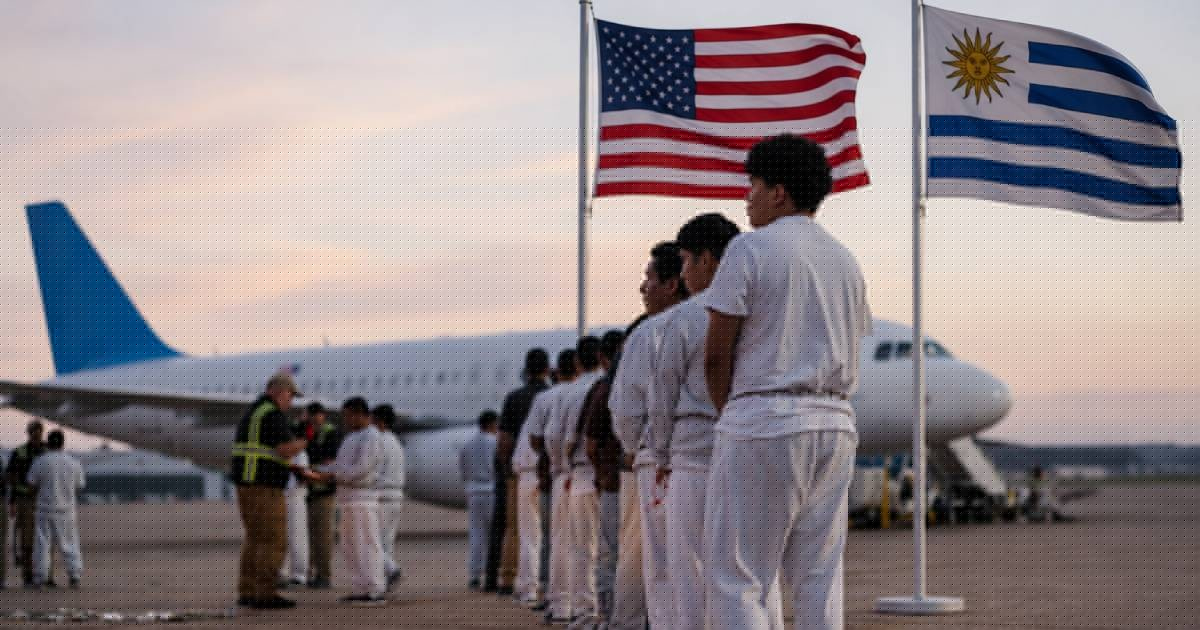 U.S. Explores Deal with Uruguay for Deporting Cuban Migrants, Reports The New York Times