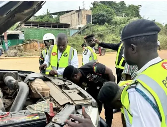 700 Vehicles Impounded For Unauthorised Sirens, Lamps In WR