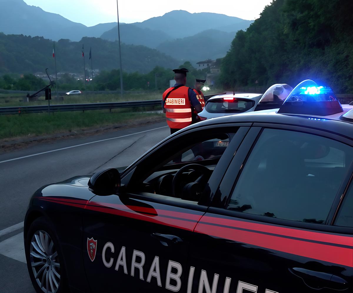 "L’auto di suo figlio....". Ma l’anziano non c’è caduto. Fermato giovane truffatore