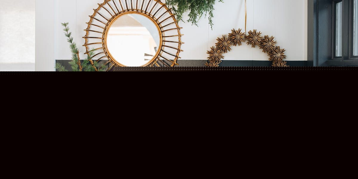 41 Christmas Wall Decorations to Deck Your Halls