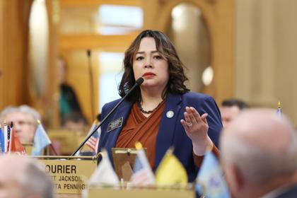 Democratic South Dakota lawmaker switches to Republican Party ahead of special session