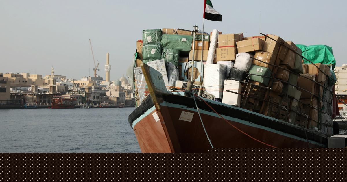 The UAE cautiously engages with Iran as strikes decline