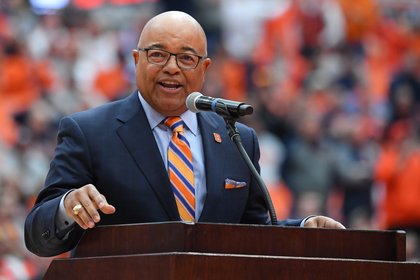 Tirico’s tough task: SU alum works endlessly to draw big crowds for NBC’s primetime sports pivot