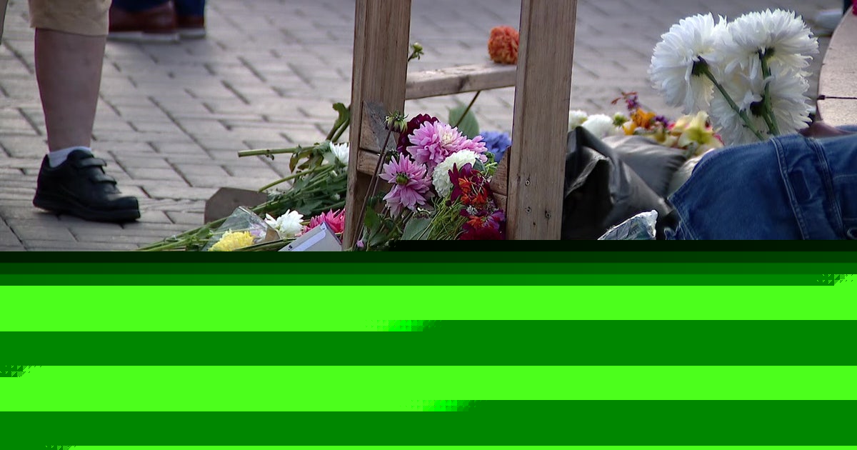 Seattle mourns 2 killed in Bite of Seattle shooting silent vigil