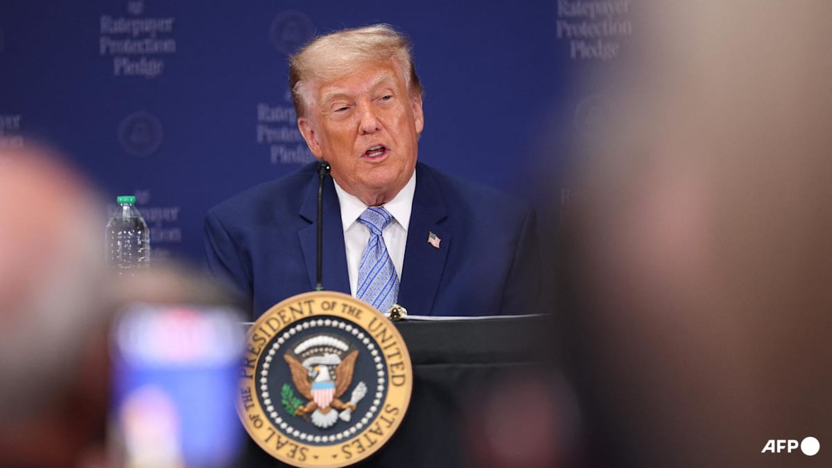 Trump under pressure from all sides over Chinese AI surge
