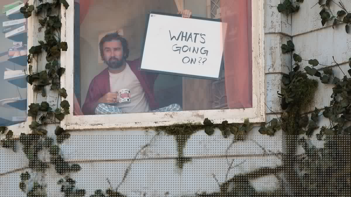 Man Living Inside Billboard to Promote Netflix’s ‘The Last House’