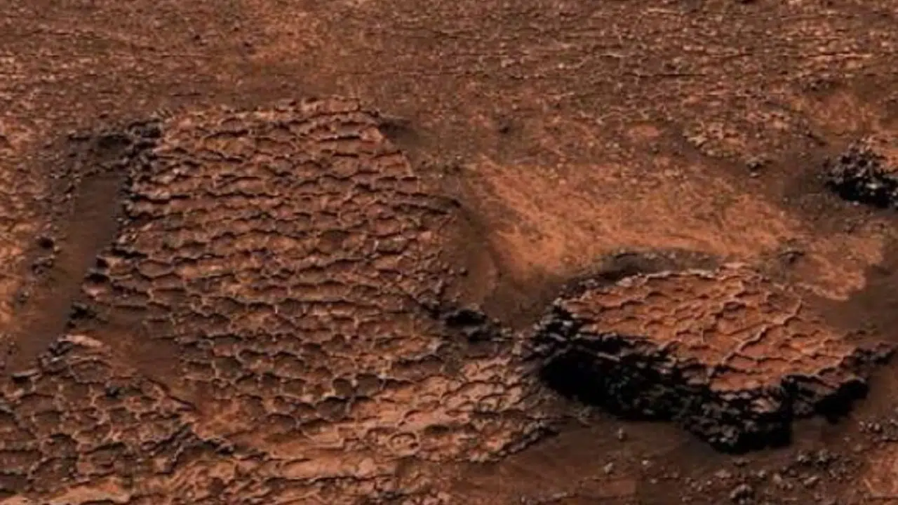 El rover Curiosity de la NASA descubre fracturas poligonales en Marte similares a panales de abejas en el Valle Grande