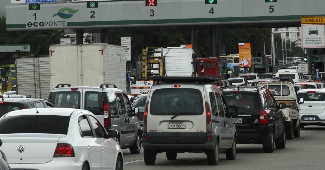 Motoristas de aplicativo relatam dificuldade em conciliar renda e jornada ideal