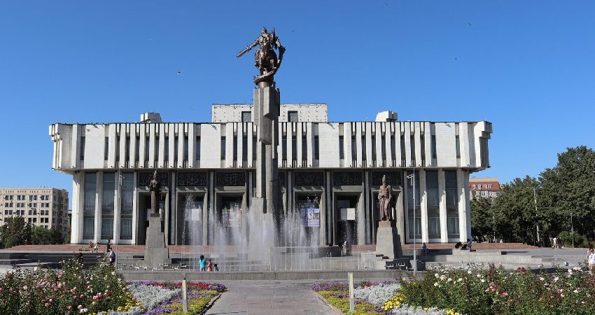 В&nbsp;Кыргызстане предложили на&nbsp;10&nbsp;лет запретить снос памятников архитектуры