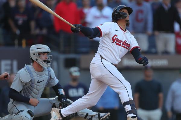 Guardians explode in 8th inning to force Game 3 vs. Tigers