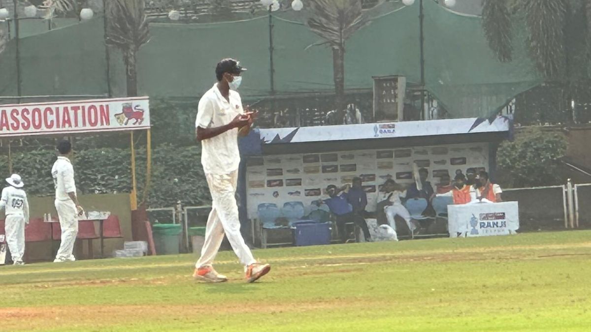 Sarfaraz Khan, Musheer wear masks during Ranji Trophy match between Mumbai vs Delhi at BKC