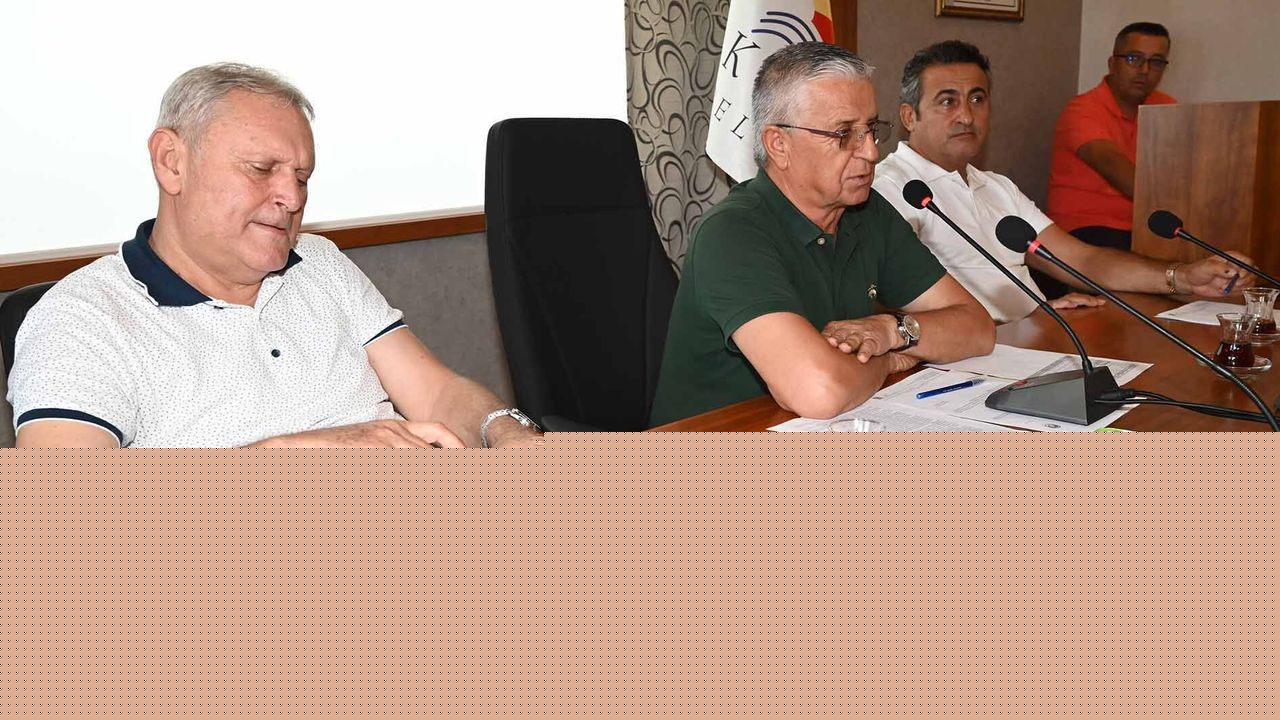 Kemer Belediyesi'nde ağustos meclisi
