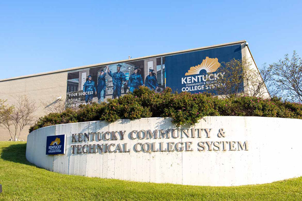 Quarles highlights KCTCS’ role in Kentucky higher education sphere