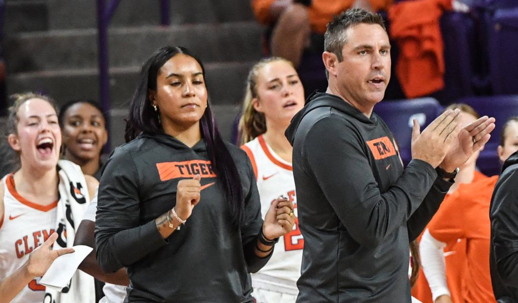 Clemson Welcomes SMU On Thursday Night