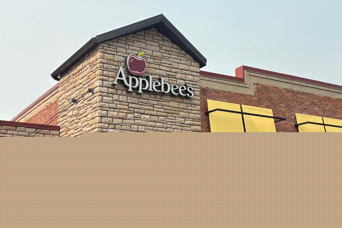 Missoula Says Goodbye to Its Applebee’s