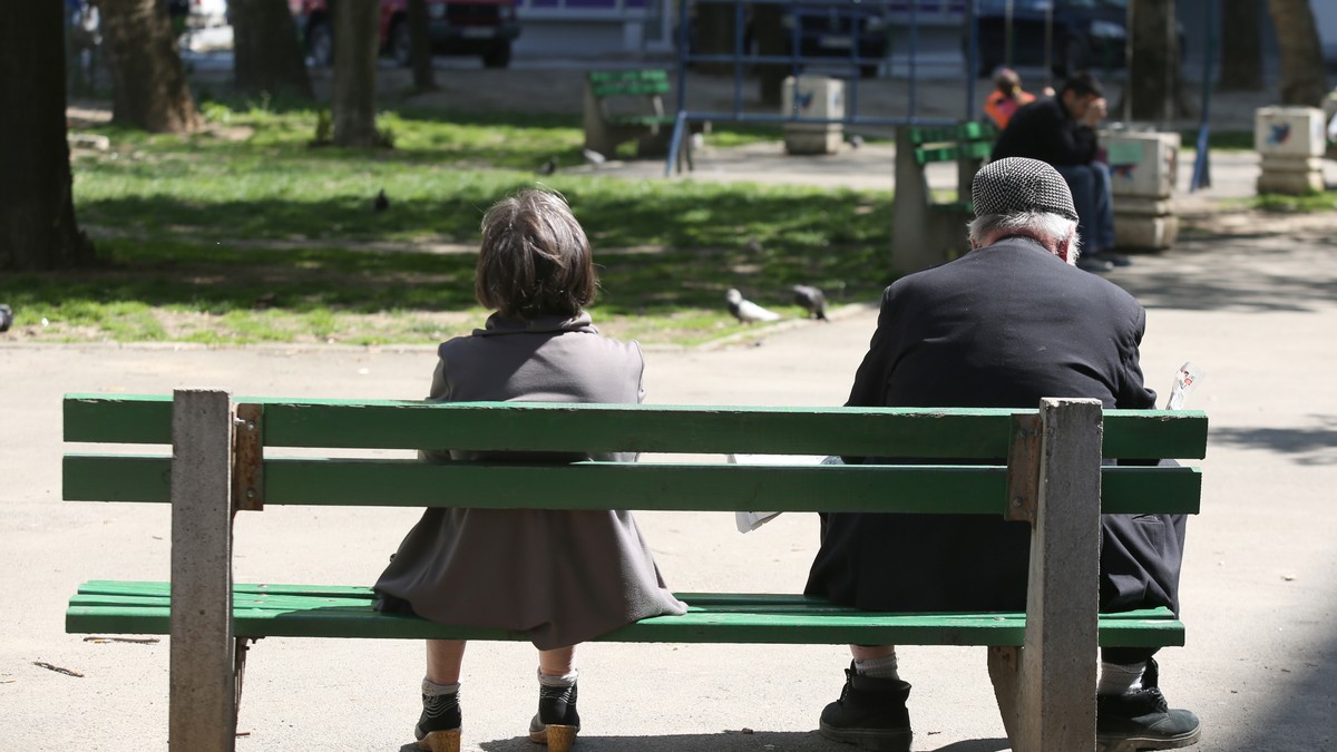 "Ne želite da brinete o roditeljima kad ostare? Sram vas bilo!" Medicinska sestra potresnom porukom digla buru na mrežama