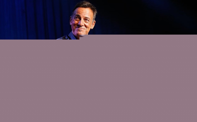 Bruce Springsteen & Courteney Cox share sweet reunion at US Open