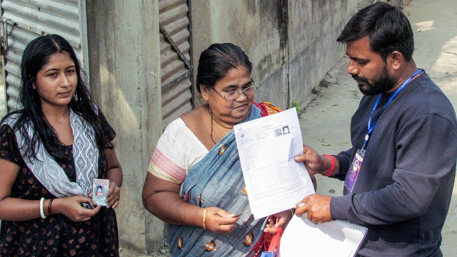 Supreme Court defends Aadhaar as identity proof for SIR