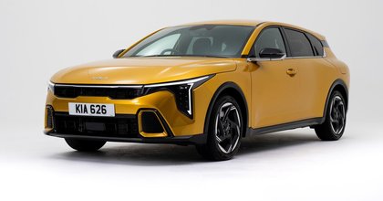 Kia K4 undercuts rivals on price at £25,995