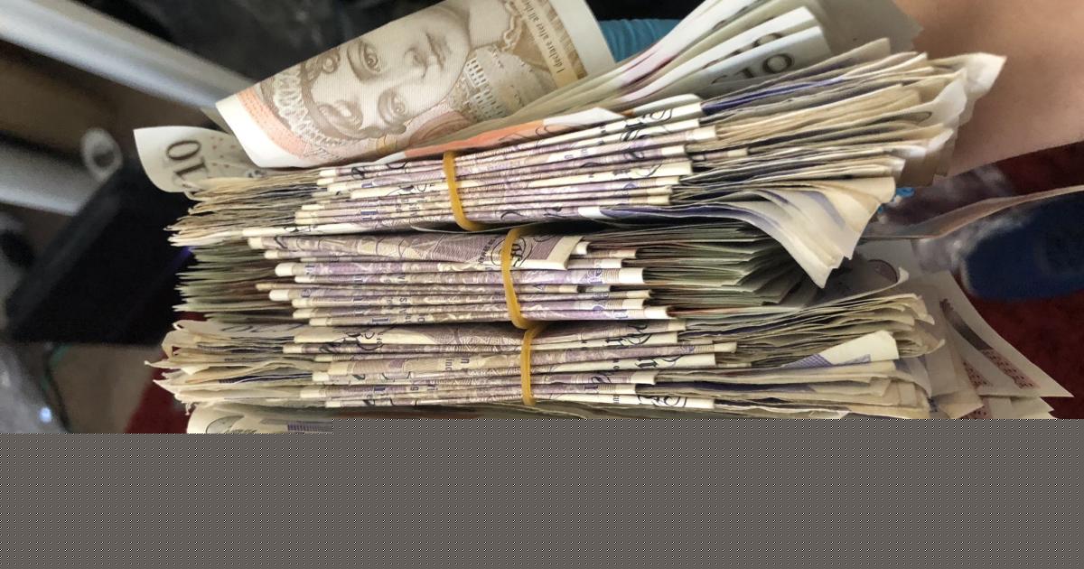Gambler tried to rob Glasgow newsagent worker of £15k cash bag