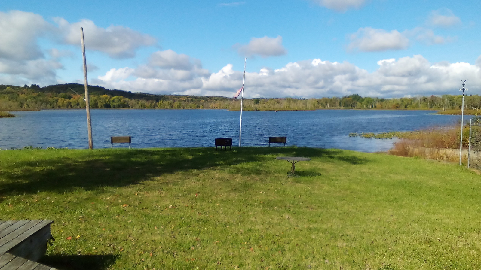 Pennsylvania's Quaint Lake Getaway Just Outside Erie Is A Hidden Local Gem For Fishing And Boating
