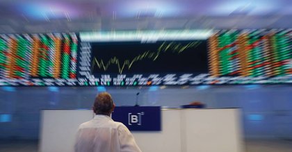 Bolsa bate recorde intradiário e toca os 186 mil pontos após decisão sobre juros
