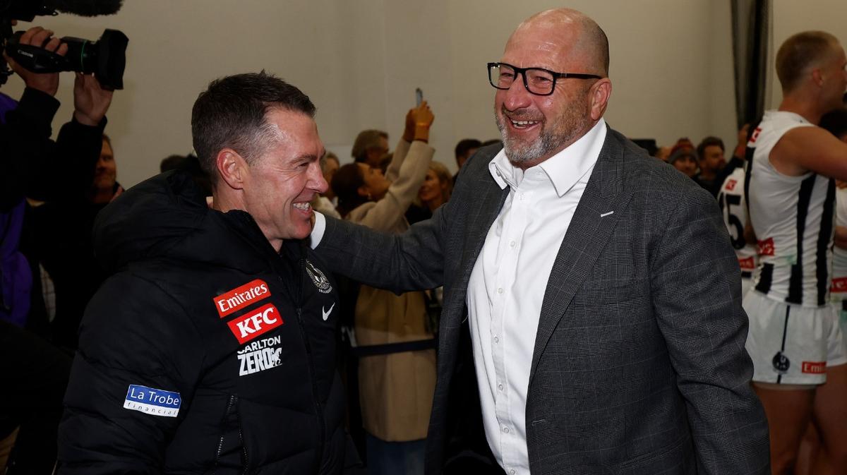 Collingwood approach former AFL executive Travis Auld to succeed Craig Kelly as CEO