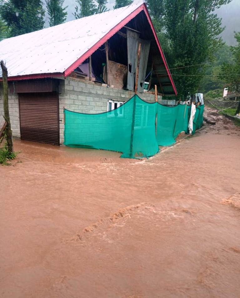 Cloudburst Triggers Flash Floods In Kashmir Parts, Woman Dies