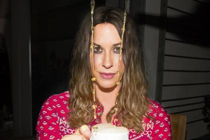 Alanis Morissette Receives Honorary Doctorate From The University Of Ottawa