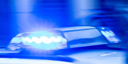 Bodenplatte bricht an Tramhaltestelle ein – Frau stürzt
